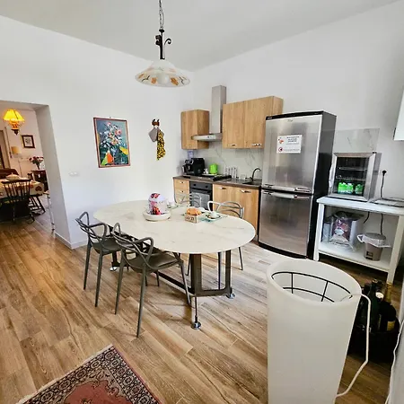 Al 17 住宿加早餐酒店